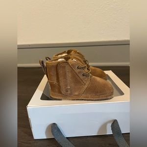 Baby Neumel & UGG Beanie (6-12months)